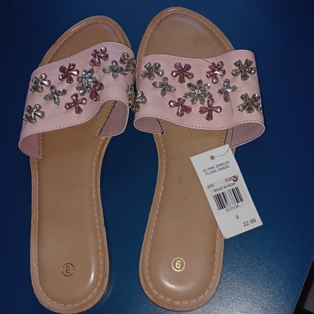 Ladies size 9 brown sandal by CBOCS